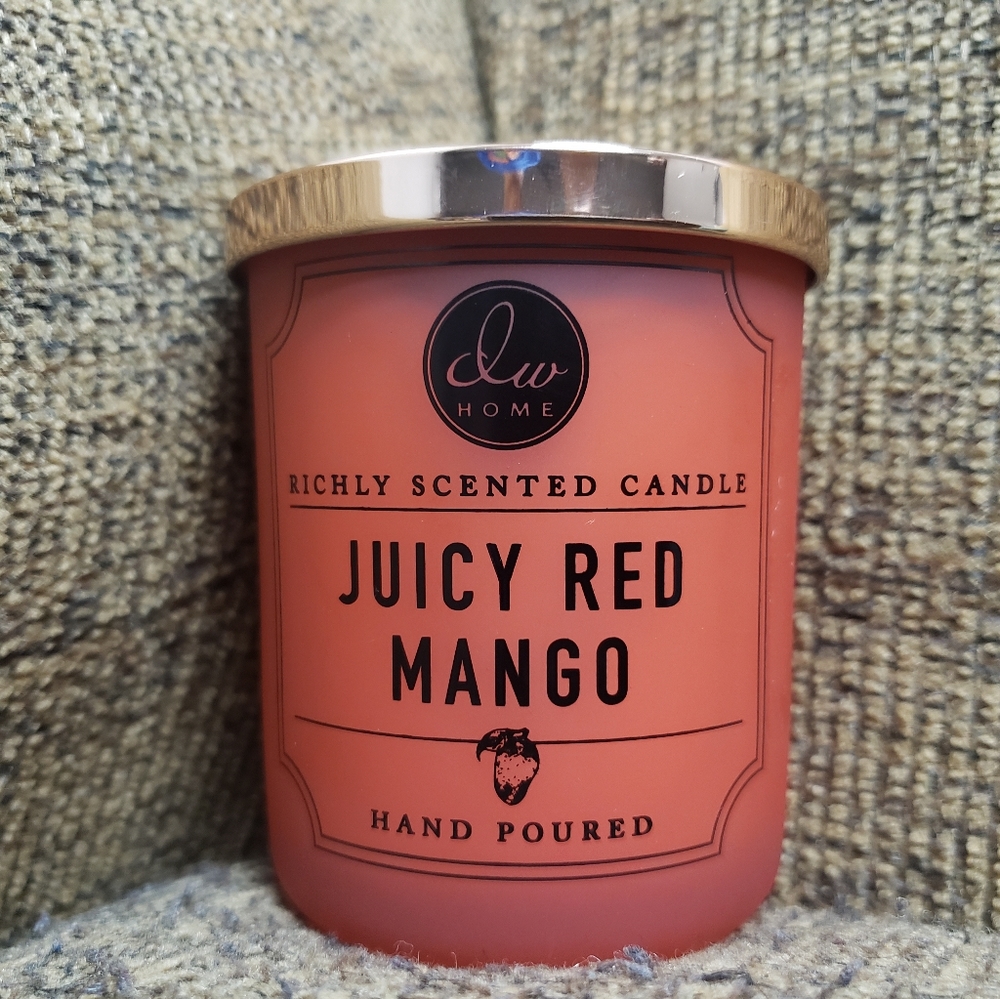 DW Home Candles - Picture 2 of 3